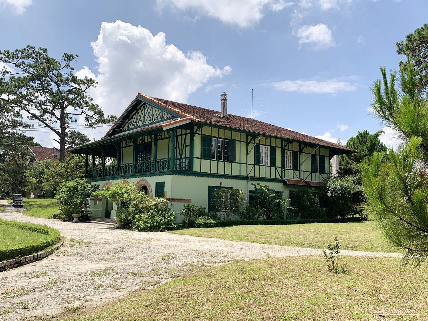 Đất nền biệt thự, diện tích 312m2, gần KBT Nam hồ, phù hợp an cư / đầu tư, giá bán 10,3 tỷ