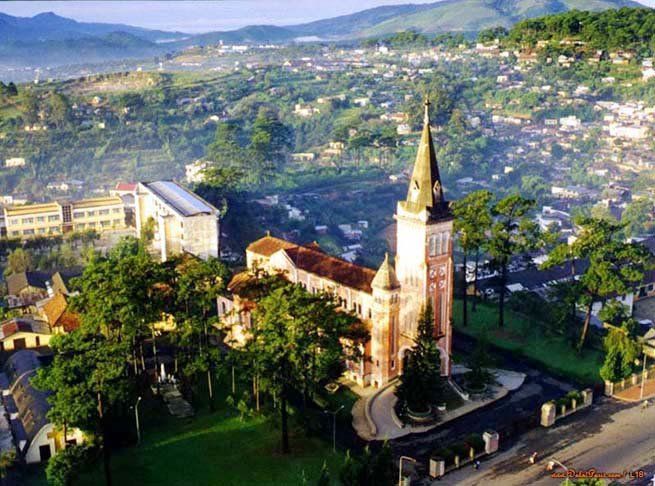 Đất liên kế KQH Bệnh Viện nhi, Phường 7, gần trung tâm TP .Đà lạt, cách Hồ Xuân Hương 5km, gần bệnh viện,gần trường học,,đây đủ tiện ích, giá 4,7tỷ