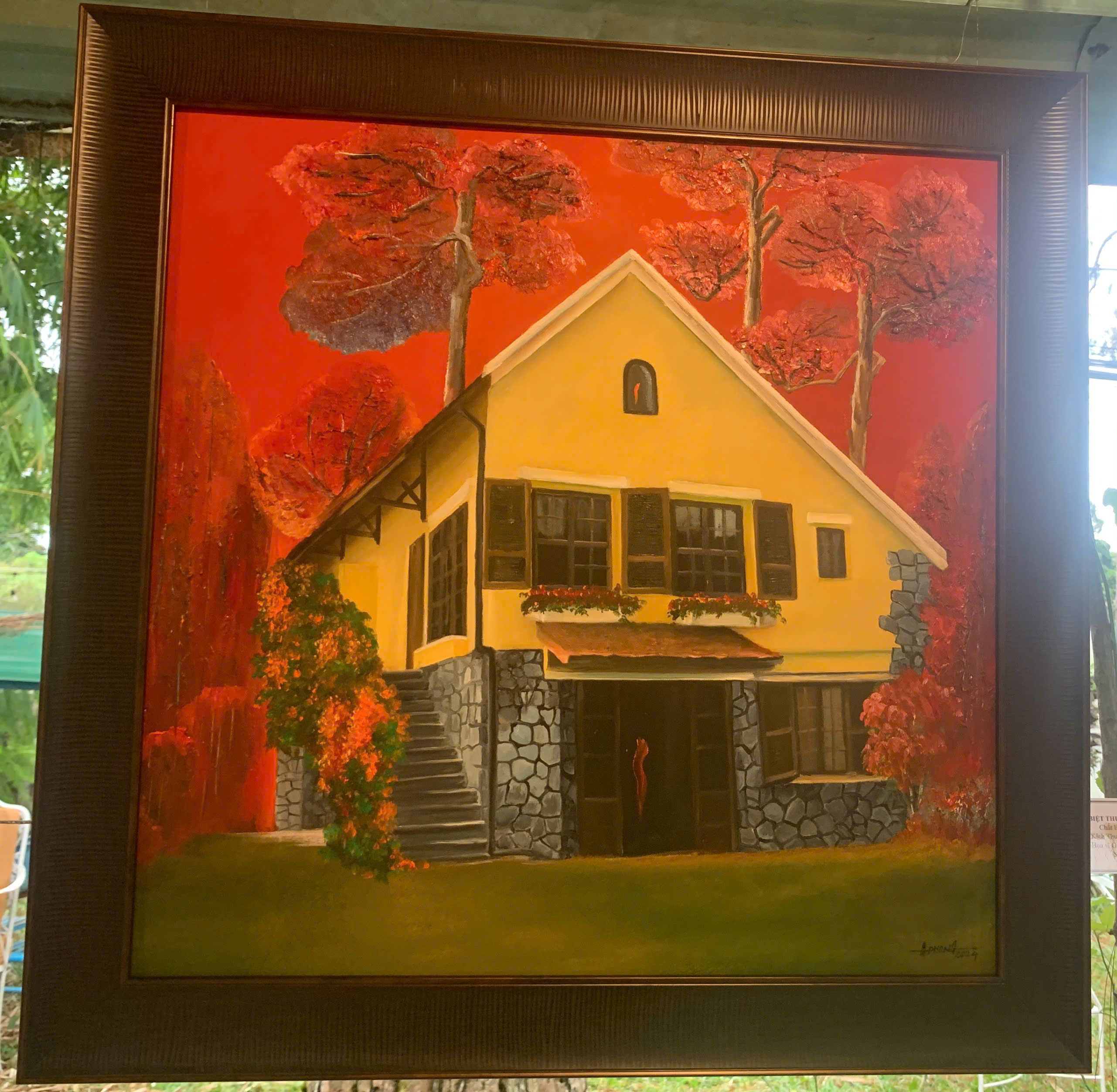 Biệt thự đẹp đường 3 tháng 4, ngay trung tâm thành phố, DT 222m2, cách Hồ Xuân Hương khoản 1.5km, đường ô tô, view đẹp. Gía 32 tỷ