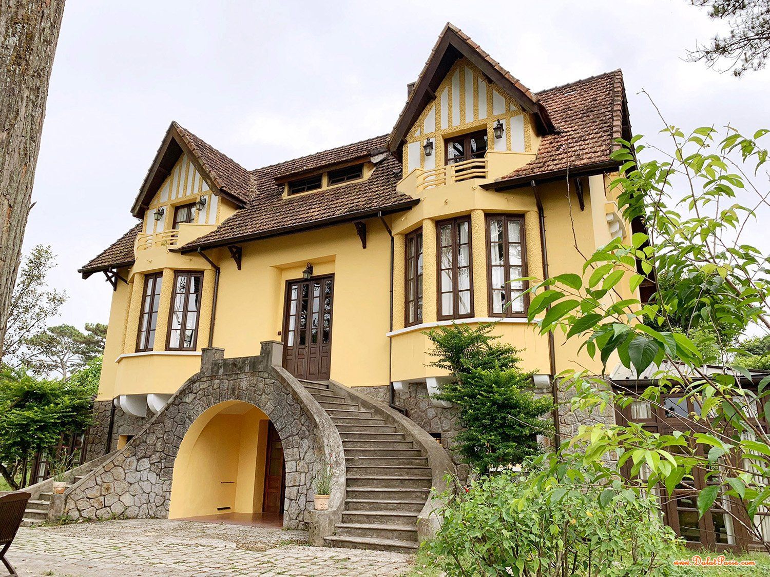 Đất sổ riêng nông nghiệp Quy hoạch thổ cư xã Xuân thọ, Diện tích 1000m2, view thung lũng đồi thông, Thích hợp an cư nghỉ dưỡng,,Đường nhựa ô tô 6m, giá 6.9tỷ