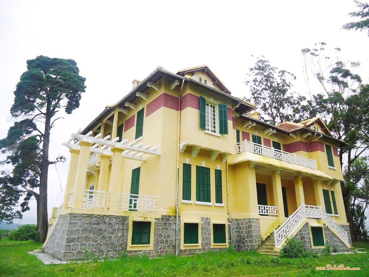 Đất biệt thự đường Dankia, DT 276m2, cách Hồ Xuân Hương khoản 10km, gần trung tâm thị trấn Lạc Dương, đường ô tô. Giá 6 tỷ